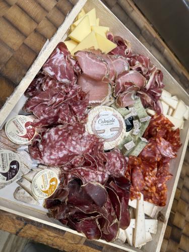plateau charcuterie et fromage